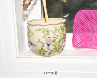 305Laundry Room