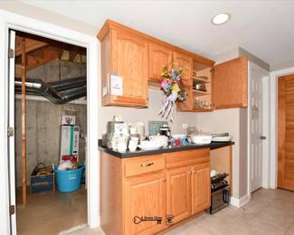 640Second Kitchen