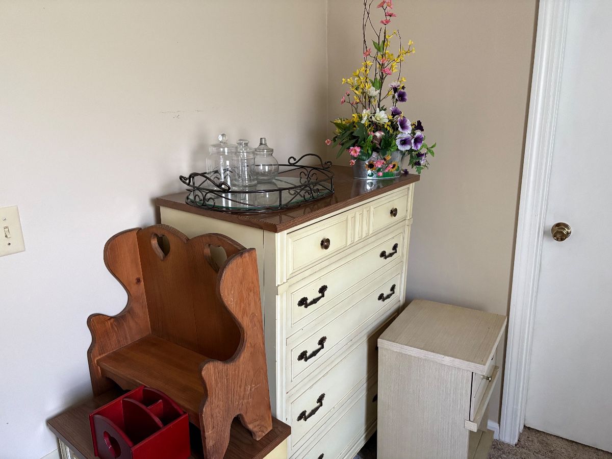 Vintage Furniture 