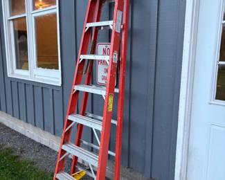 WERNER Stepladder