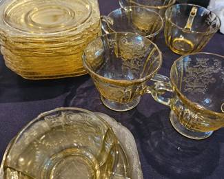 Federal Glass Company Amber depresson glass