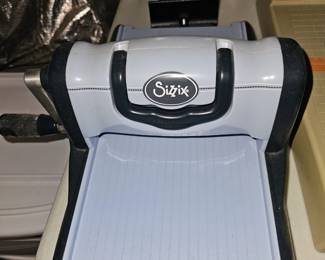Sizzix die-cutting and embossing machine