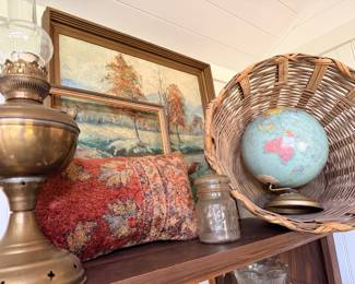 Monarch Rose Antiques, 11344 36th St. SE, Lowell