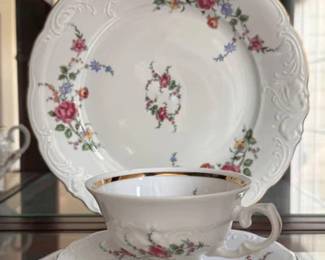 Vintage Wawel Poland fine porcelain, 'Rose Garden' pattern