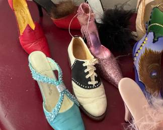 Vintage miniatures from Just The Right Shoe Club