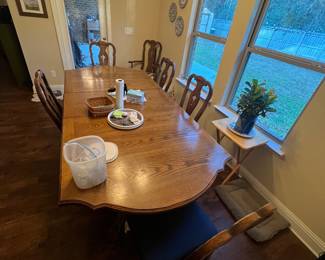 Large dining table , 6 chairs