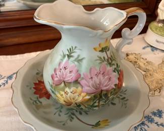 Leftin Pitcher and wash basin set