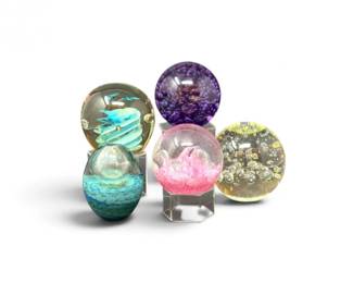 86 5HandBlownArtGlassPaperweightsBubbleFloralSwirlDesigns