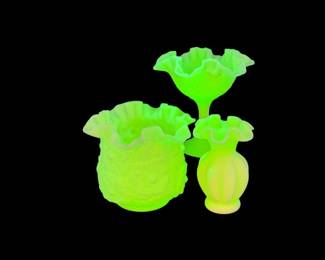 90 3VintageCustardUraniumGlassRuffledVasesBowlFenton