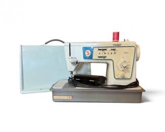 266 VintageSingerStylist621BSewingMachinewCaseFootPedal