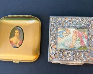 Vintage compacts. Silver (R) Italian
