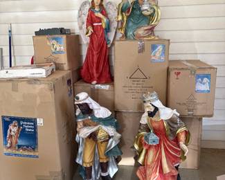 11 piece nativity set