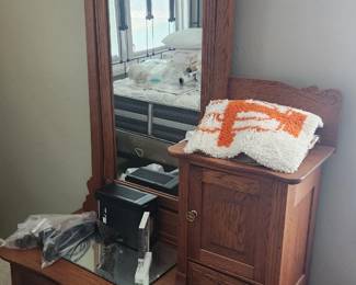 side by side mirrored vanity