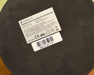 O69 - $10. Taotronics LED Touch Control Lamp.