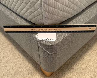 O25 - $125. Queen Platform Bed with Leesa Mattress (included free if you buy the platform). Measures 60" x 79.5" x 14.25" tall.