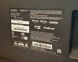 O15 - $100. 55" Vizio 4K Ultra HD Smart TV. Model 55Q8-H1.