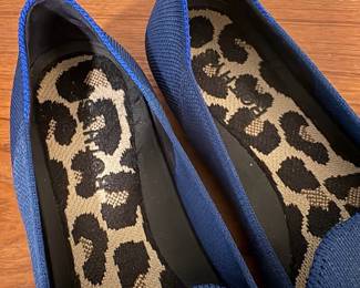 O83 - $30. Rothy’s Almond Toe Flats. Blue. Size 9.5.