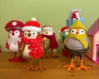O66 - $25. Lot of Target Wondershop Featherly Friends. Winter Birds.