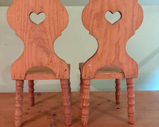O136 - $40. Vintage American Girl Doll Kristen’s Trestle Table and Chairs. Has been repaired - see photo.