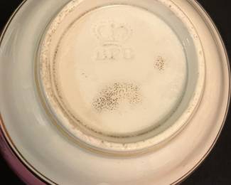 O99 - $120. Set of 1810 Barr Flight Barr Neo Classical Tea Cups and Saucers.