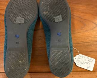 O81 - $80. Rothy’s “The Max” Square Toe Mary Jane. Everglades. Size 10. Excellent condition.