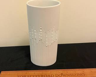 O91 - $45. Tapio Wirkkala for Rosenthal Porcelain Vase. Measures 3.5” W x 8” Tall.