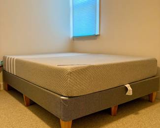 O25 - $125. Queen Platform Bed with Leesa Mattress (included free if you buy the platform). Measures 60" x 79.5" x 14.25" tall.