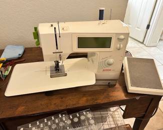 Bernina 1630 sewing machine