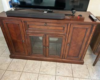 TV console/buffet