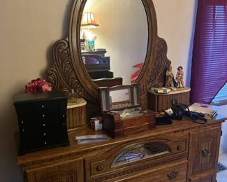 Nice dresser!