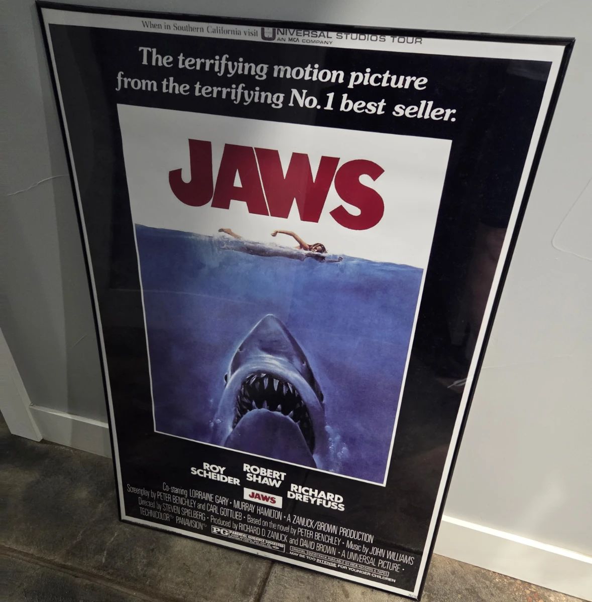 Jaws movie poster