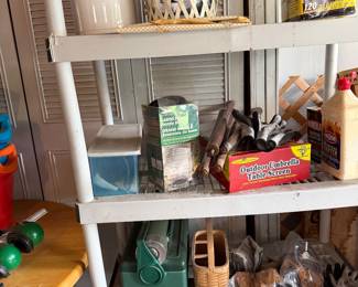 Miscellaneous household and yard items
