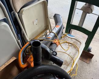 Leaf blower