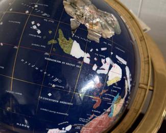 Closer look at the globe stand
