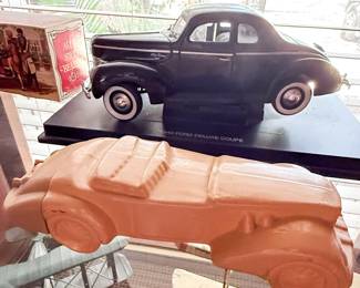 Vintage Die-Cast Car Models – Collection of vintage-style collectible automobile models, including a 1940 Ford Deluxe Coupe die-cast display model and a classic convertible model. Great for automotive enthusiasts, collectors, or nostalgic display décor. Sold individually unless noted.