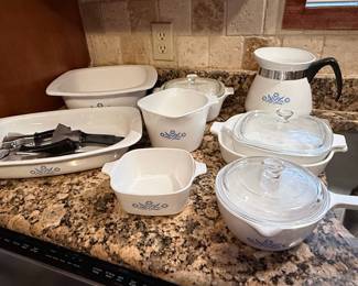 CorningWare Blue Cornflower Collection – Classic vintage CorningWare bakeware collection in the iconic Blue Cornflower pattern. Includes casserole dishes with glass lids, baking dishes, a sauce pan, mixing bowl, and matching coffee pot. A timeless set for cooking, serving, or collecting. Sold individually unless noted.