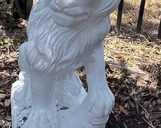 Lion garden statue
