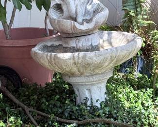 angel garden statue