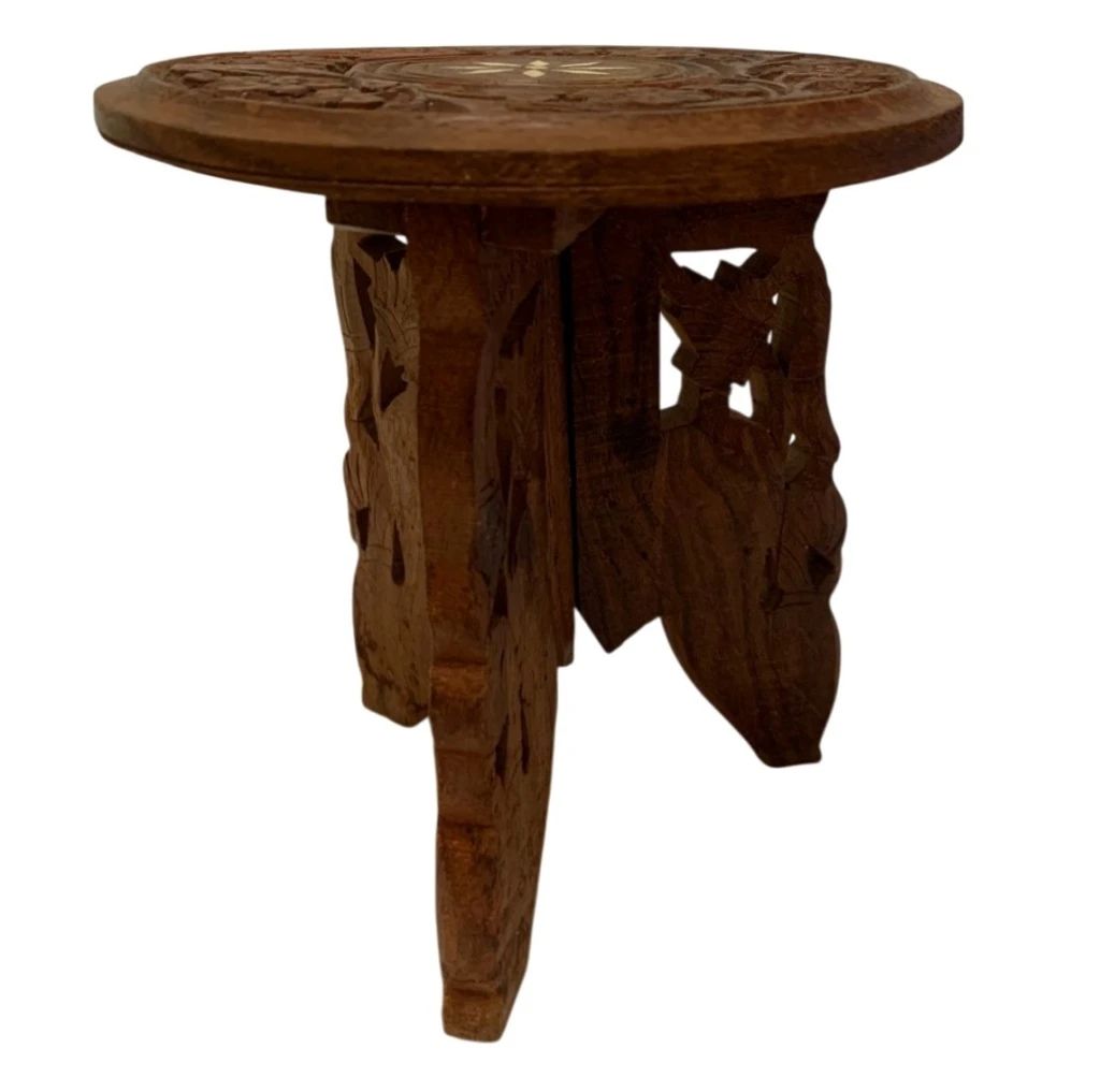 1 - Small Wooden Stand - 6.25 x 6