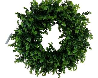 413 - Boxwood Wreath - 18" Round