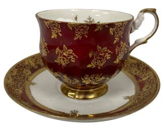 1336 - Vintage Elizabethan Teacup and Saucer (Description): Teacup is 2.75 Inches Tall