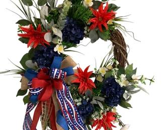 779 - Handcrafted Patriotic Grapevine Wreath (Description): 23 x 25