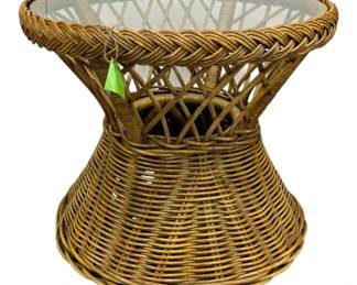1353 - Wicker Glass Top Table - 27 x 22 Round