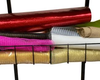 1287 - Shelf Lot of Assorted Wreath Accessories