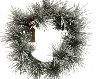 928 - Flocked Wreath w/ berries - 26 x 26