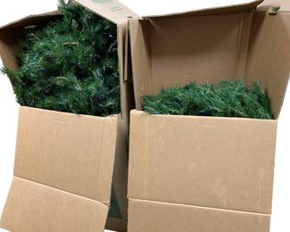 1130 - 7.5 ft Mixed Pine Full Tree (Description): 2 Boxes