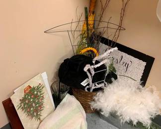 1211 - Assorted Items in order on Floor