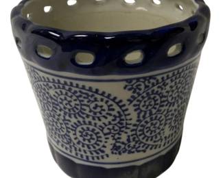 217 - Blue & White Planter - 5 x 5.5