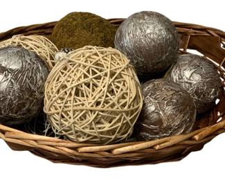 617 - Basket with Assorted Deco Balls (Description): 5.5 x 24