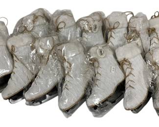 1121 - 15 Ice Skate Ornaments - 7 x 6.5 x 2.5